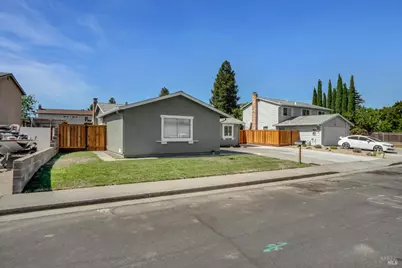 505 McKenzie Drive, Dixon, CA 95620 - Photo 2