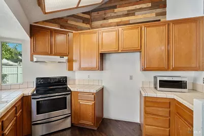 902 Edgewood Circle, Suisun City, CA 94585 - Photo 18