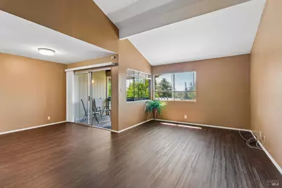 355 Parkview Ter Terrace #A-8, Vallejo, CA 94589 - Photo 2
