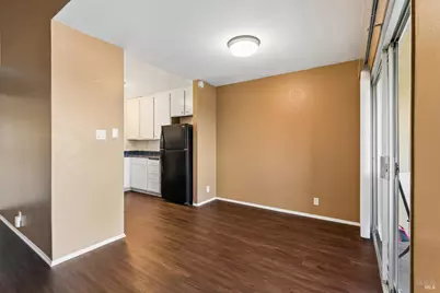 355 Parkview Ter Terrace #A-8, Vallejo, CA 94589 - Photo 6