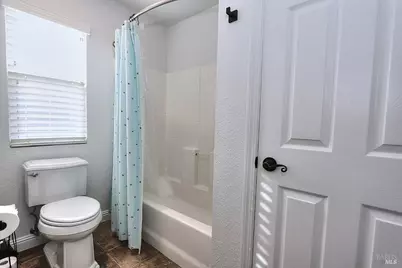918 Fallsgrove Way, Vacaville, CA 95687 - Photo 20