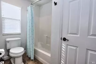918 Fallsgrove Way, Vacaville, CA 95687 - Photo 20