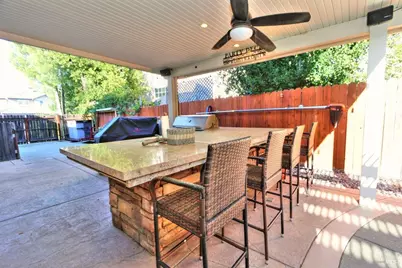 918 Fallsgrove Way, Vacaville, CA 95687 - Photo 32