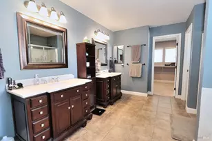 918 Fallsgrove Way, Vacaville, CA 95687 - Photo 24