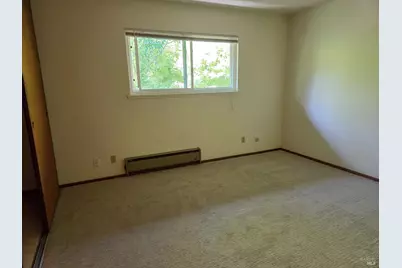 1562 Sir Francis Drake Boulevard, San Anselmo, CA 94960 - Photo 18
