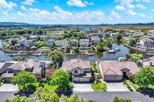 41 N Newport Dr, Napa, CA 94559 - Photo 2