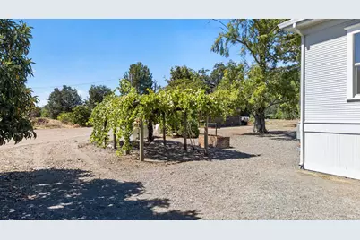 4980 Dry Creek Road, Healdsburg, CA 95448 - Photo 20