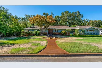 1240 Arroyo Sarco Way, Napa, CA 94558 - Photo 10