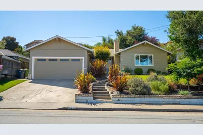 721 Elm Drive, Petaluma, CA 94952 - Photo 2