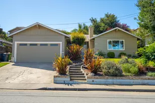 721 Elm Dr, Petaluma, CA 94952 - Photo 2