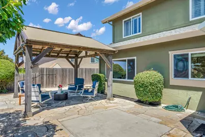 842 Oxford Way, Benicia, CA 94510 - Photo 38