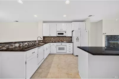 766 McClelland Drive, Windsor, CA 95492 - Photo 10
