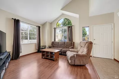424 Donaldson Court, Suisun City, CA 94585 - Photo 8