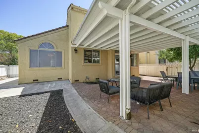 424 Donaldson Court, Suisun City, CA 94585 - Photo 36