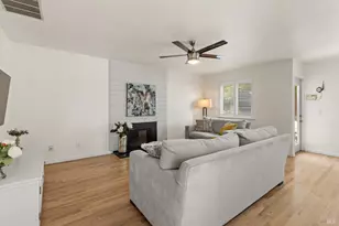 408 Buena Tierra Ct, Windsor, CA 95492 - Photo 14