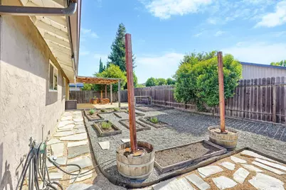 500 Cypress Street, Dixon, CA 95620 - Photo 28