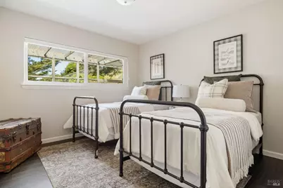 739 N Webster Street, Petaluma, CA 94952 - Photo 22