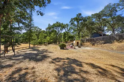 2735 Howard Avenue, Lakeport, CA 95453 - Photo 30
