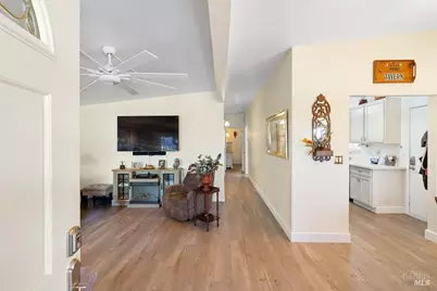 310 Bergwall Way, Vallejo, CA 94591 - Photo 12