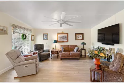 310 Bergwall Way, Vallejo, CA 94591 - Photo 10