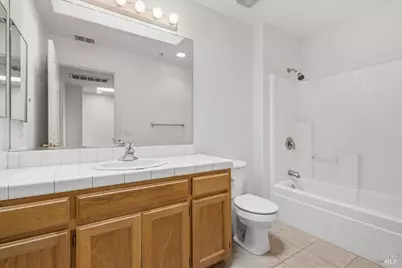 676 McClelland Drive, Windsor, CA 95492 - Photo 32