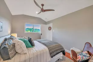 223 Scenic Rd, Fairfax, CA 94930 - Photo 16