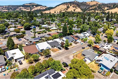 5017 Oak Park Way, Santa Rosa, CA 95409 - Photo 40