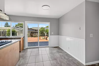 5017 Oak Park Way, Santa Rosa, CA 95409 - Photo 12