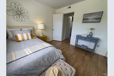 1056 Los Gamos Road #E, San Rafael, CA 94903 - Photo 12