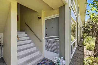 1056 Los Gamos Road #E, San Rafael, CA 94903 - Photo 2