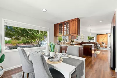 2044 Hawthorne Court, Santa Rosa, CA 95404 - Photo 4
