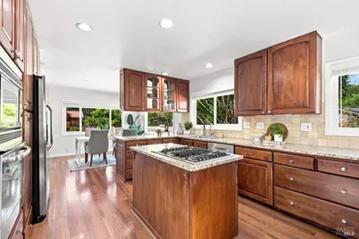 2044 Hawthorne Court, Santa Rosa, CA 95404 - Photo 12