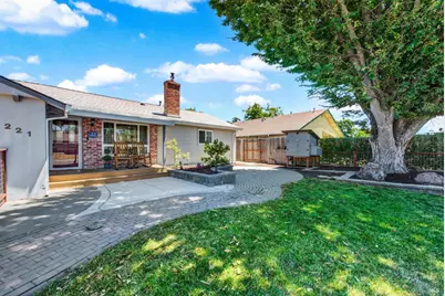 221 S 8th Street, Dixon, CA 95620 - Photo 8