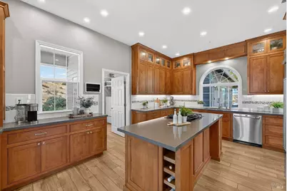 3928 Sierra Vista Drive, Vacaville, CA 95688 - Photo 32