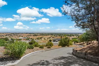 3928 Sierra Vista Drive, Vacaville, CA 95688 - Photo 88