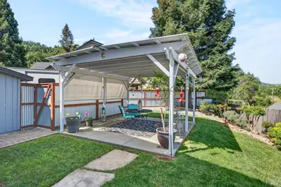 586 Hillside Drive, Cloverdale, CA 95425 - Photo 30