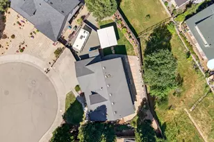 586 Hillside Dr, Cloverdale, CA 95425 - Photo 38