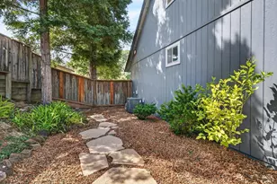 586 Hillside Dr, Cloverdale, CA 95425 - Photo 36