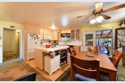 2215 Santa Fe Drive, Santa Rosa, CA 95405 - Photo 4