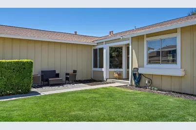 902 Whitney Avenue, Suisun City, CA 94585 - Photo 4