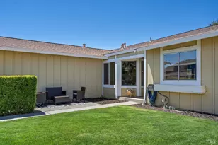 902 Whitney Ave, Suisun City, CA 94585 - Photo 4
