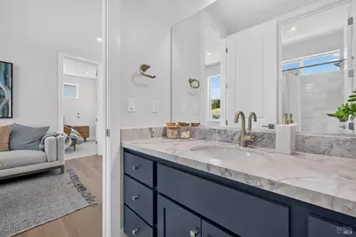 2442 Linwood Avenue, Santa Rosa, CA 95404 - Photo 46