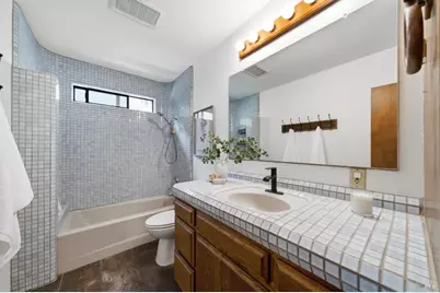 2031 Madrone Avenue, Healdsburg, CA 95448 - Photo 20