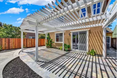 380 Mountain Meadows Drive, Fairfield, CA 94534 - Photo 76