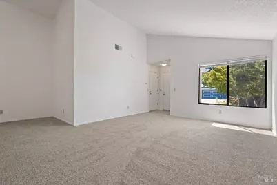 7486 Mercedes Way, Rohnert Park, CA 94928 - Photo 8