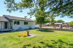 530 Oasis Dr, Santa Rosa, CA 95407 - Photo 1