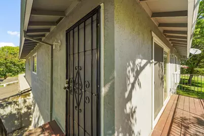 122 Del Rio Court #4, Vacaville, CA 95687 - Photo 4