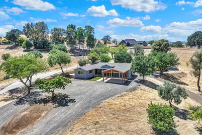 7425 English Hills Road, Vacaville, CA 95688 - Photo 2