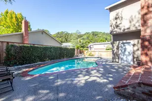 1 Plata Ct, Novato, CA 94947 - Photo 32