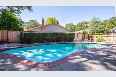 1 Plata Court, Novato, CA 94947 - Photo 2